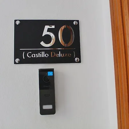 Castillo Deluxe 아파트 산루카데바라메다