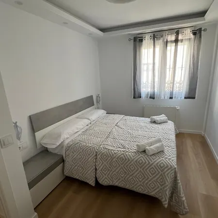 아파트 Castillo Deluxe *